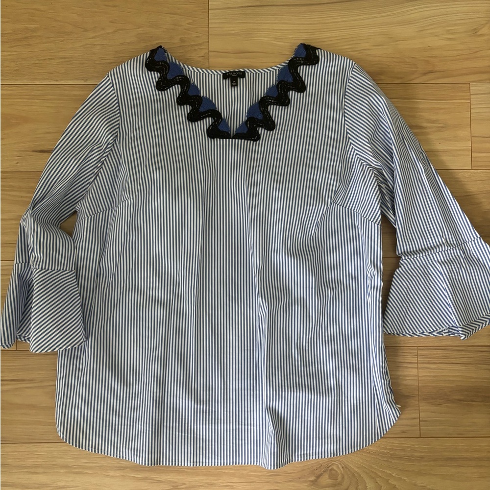 Super cute striped blouse